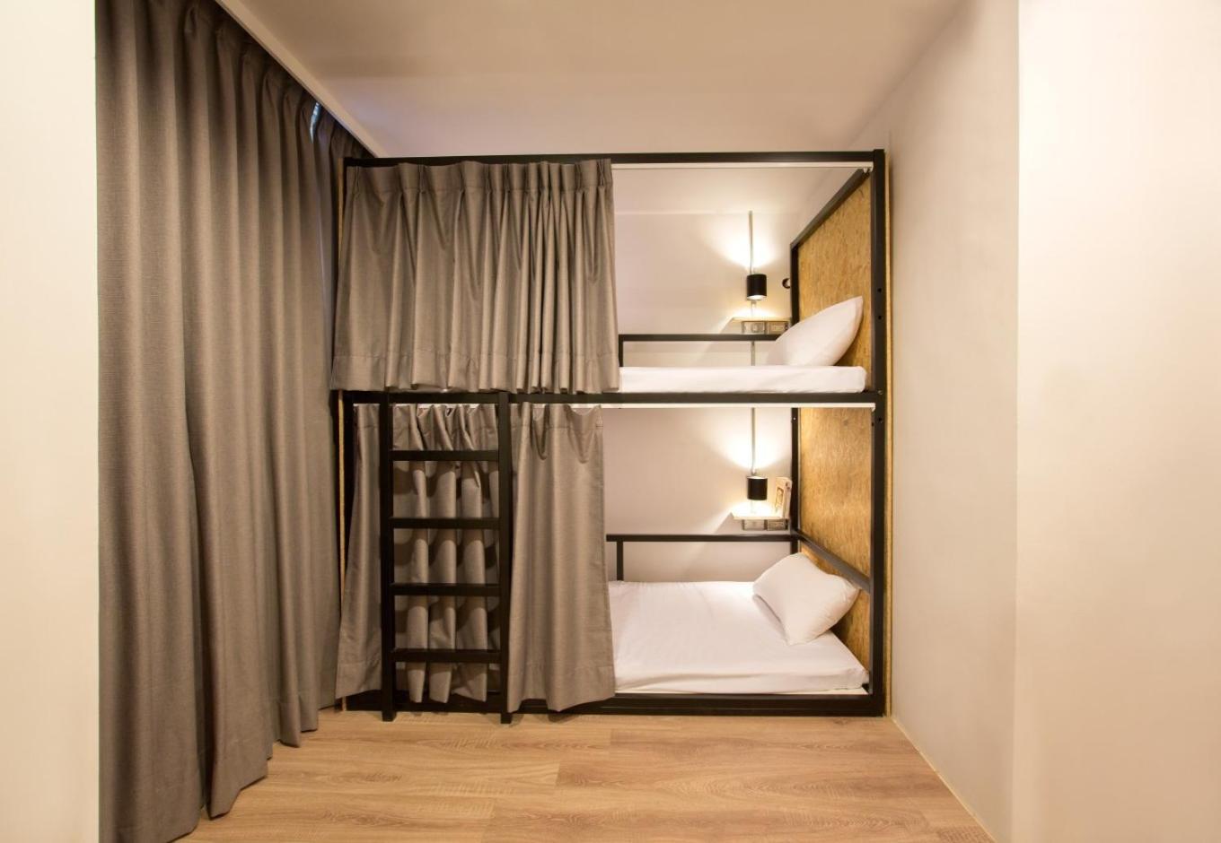 Light Hostel - Tainan Zewnętrze zdjęcie