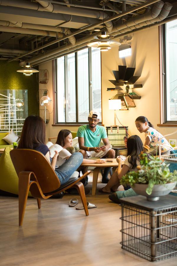 Light Hostel - Tainan Zewnętrze zdjęcie