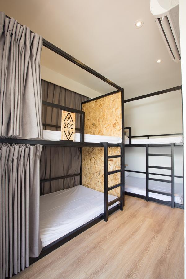 Light Hostel - Tainan Zewnętrze zdjęcie