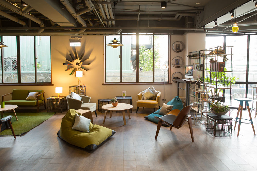 Light Hostel - Tainan Zewnętrze zdjęcie