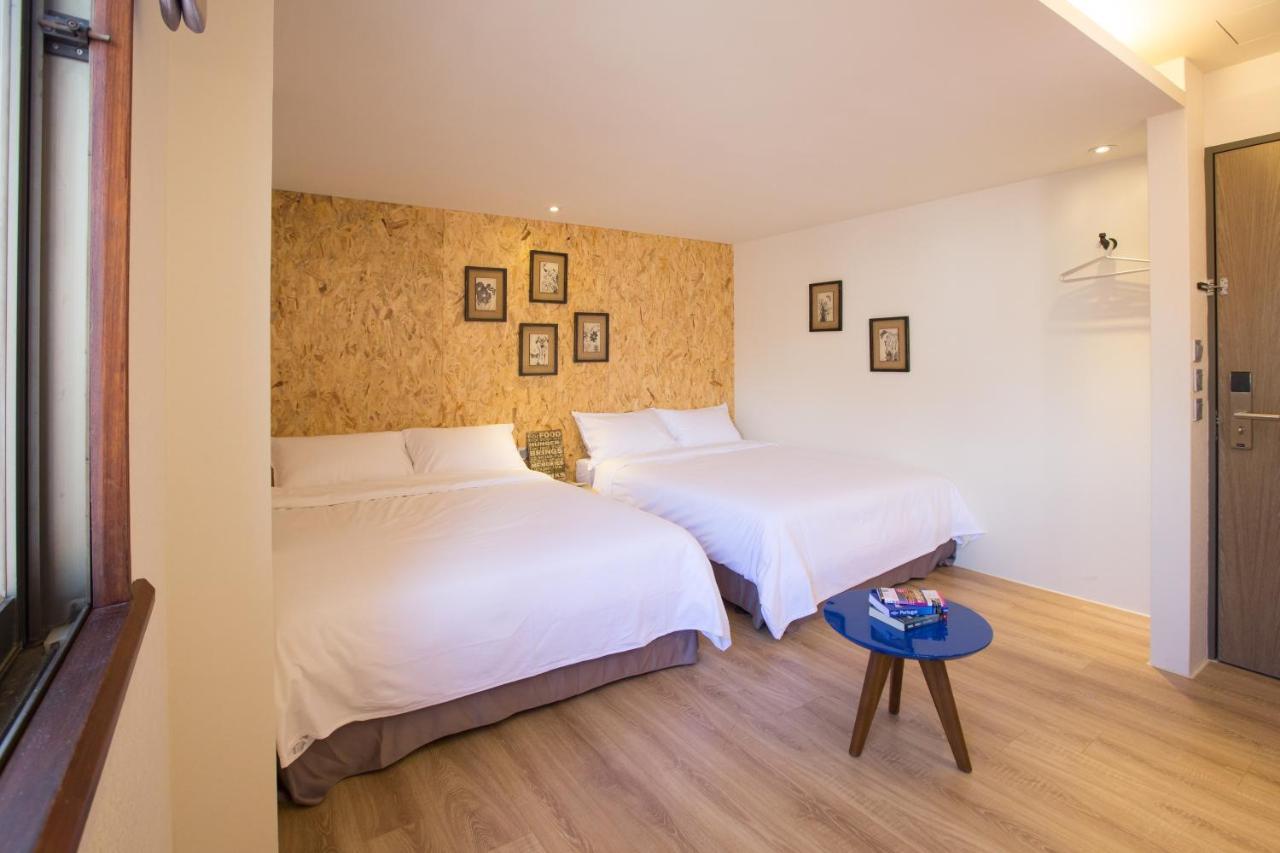 Light Hostel - Tainan Zewnętrze zdjęcie